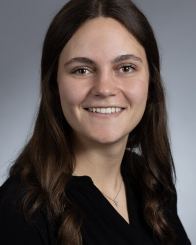Jessie Struna Headshot